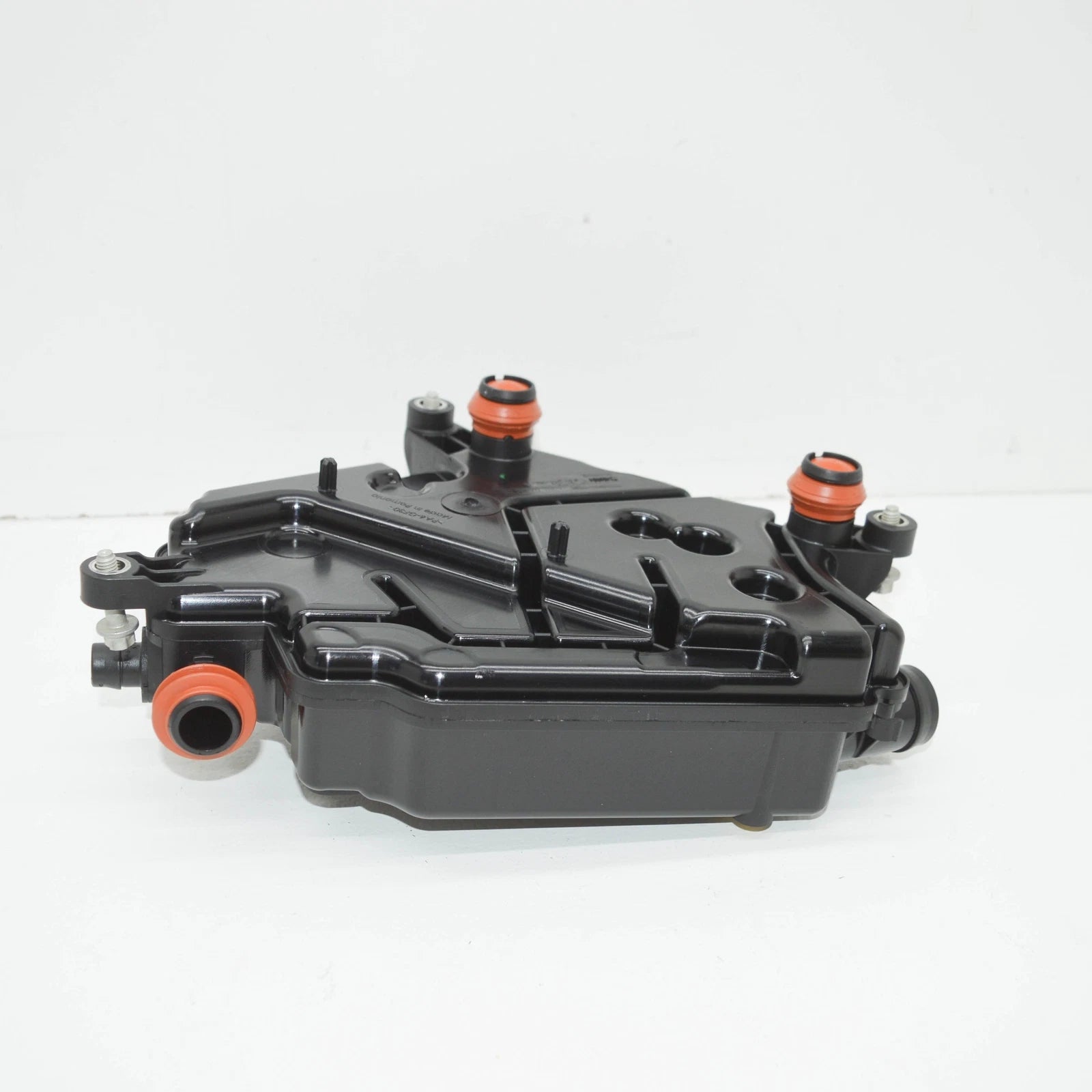 NEW MERCEDES-BENZ A W177 OIL SEPARATOR RIGHT A1770785500 2018 ORIGINAL