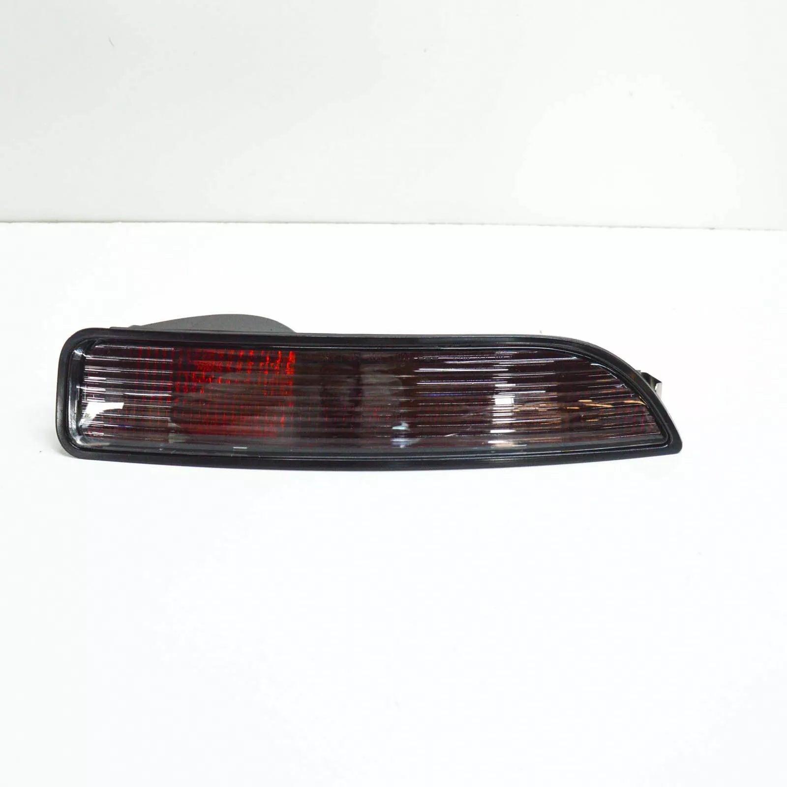NEW VW BEETLE CONVERTIBLE 1C1 1Y7 9C1 REAR FOG LIGHT LEFT 1C0945701D