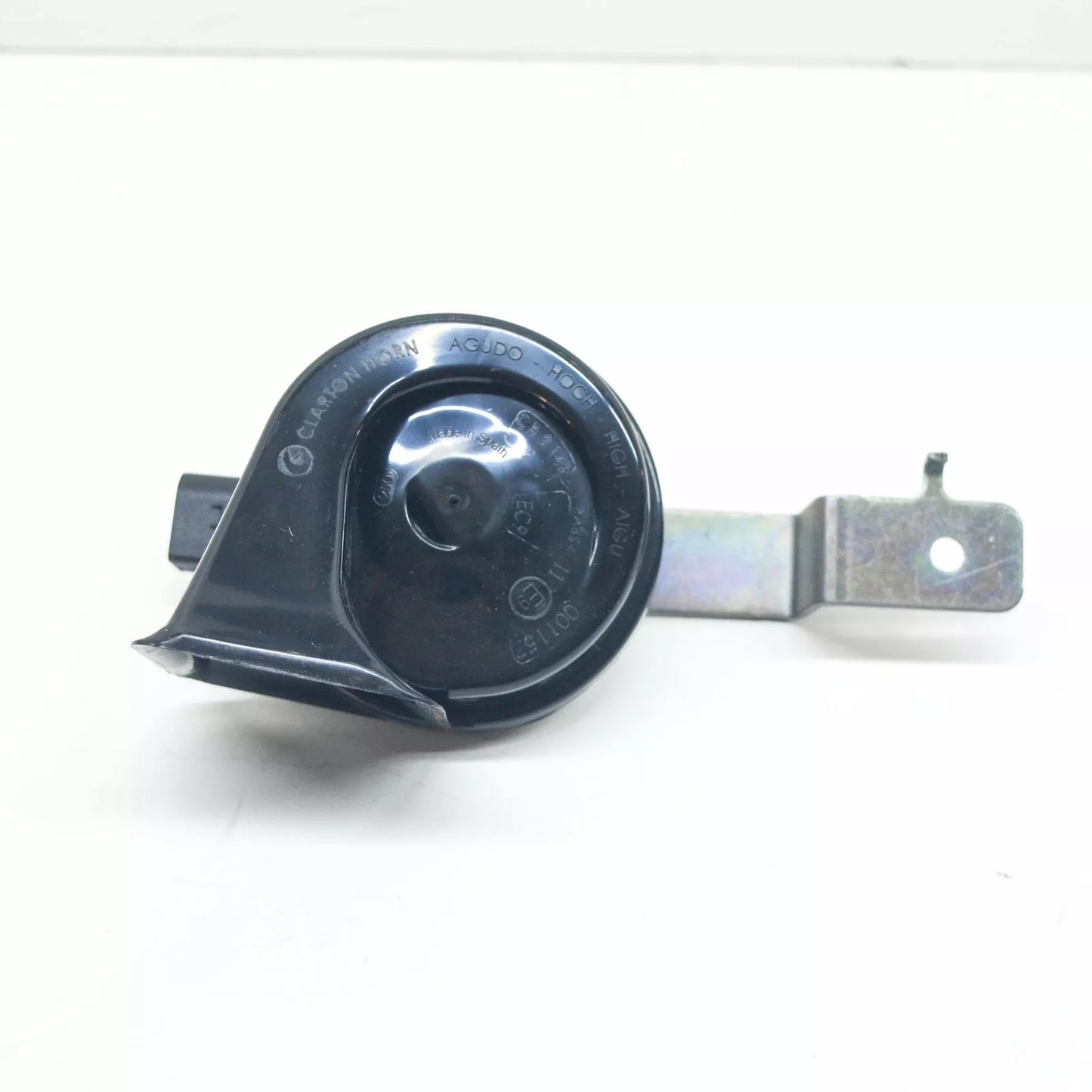NEW MERCEDES BENZ E W213 FRONT LEFT HORN SIGNAL A2135424400