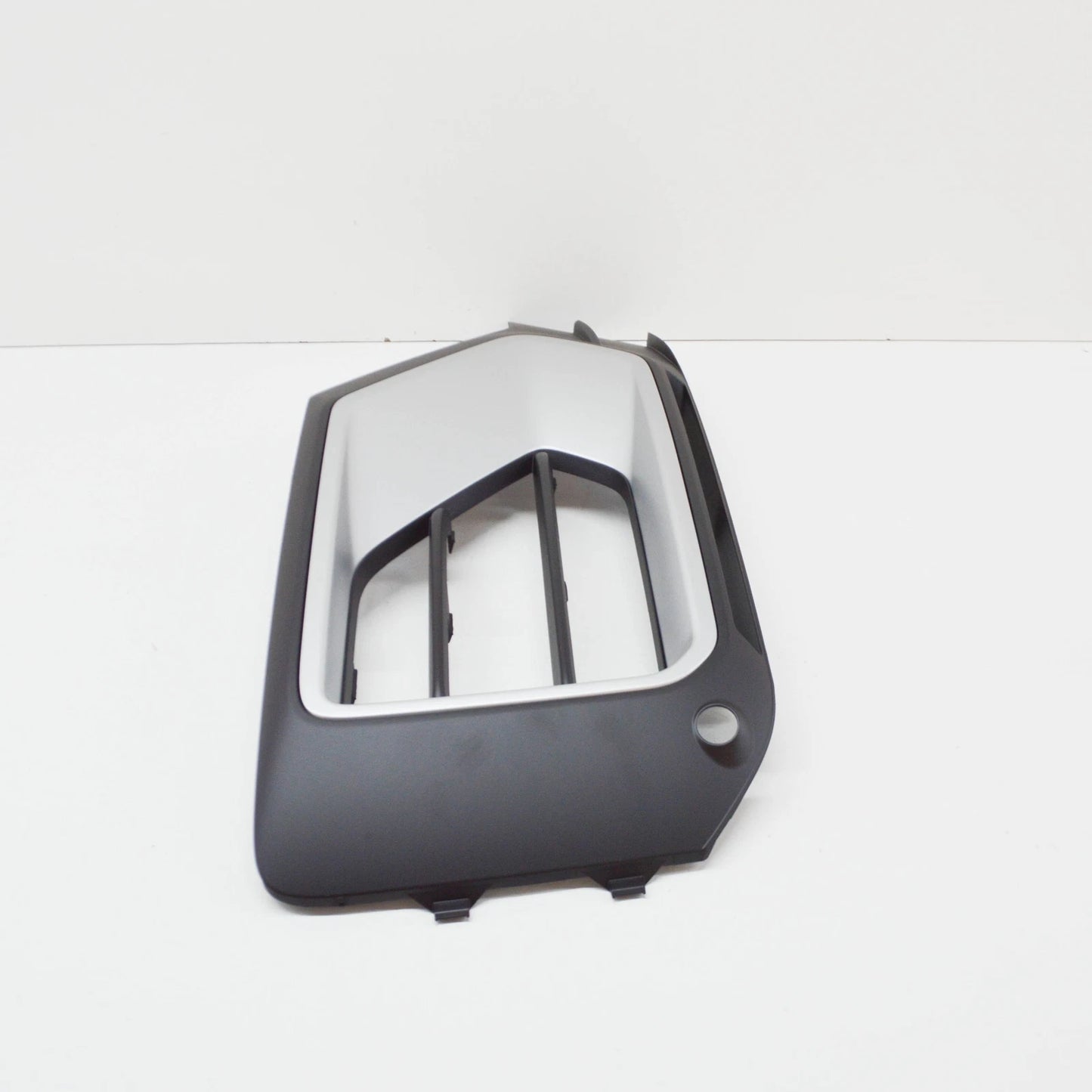 NEW AUDI Q2 FRONT BUMPER RIGHT GRILLE 81A807672E3FZ ORIGINAL