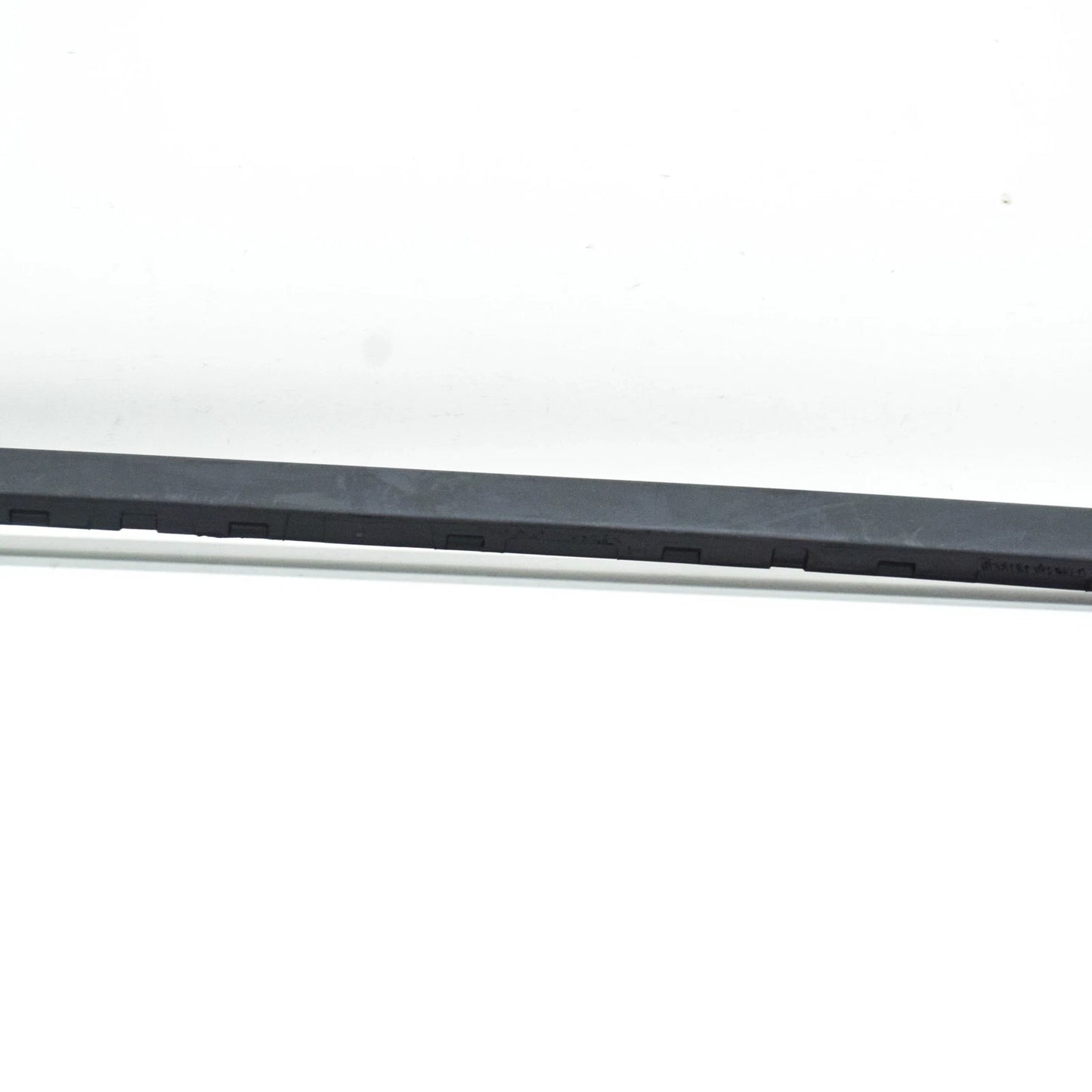 NEW AUDI E-TRON SPORTBACK FRONT RIGHT WINDSHIELD WATER DEFLECTOR 4KE8543289B9