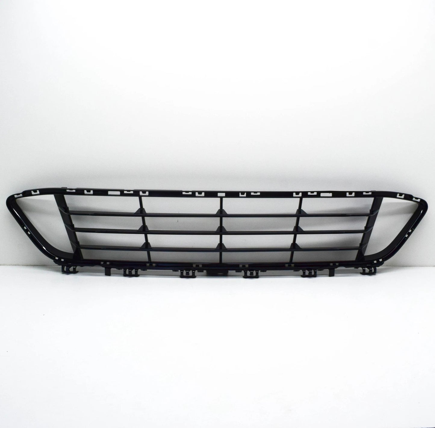 NEW BMW X1 F48 FRONT BUMPER LOWER CENTER GRILLE 51117383353 7383353 2015