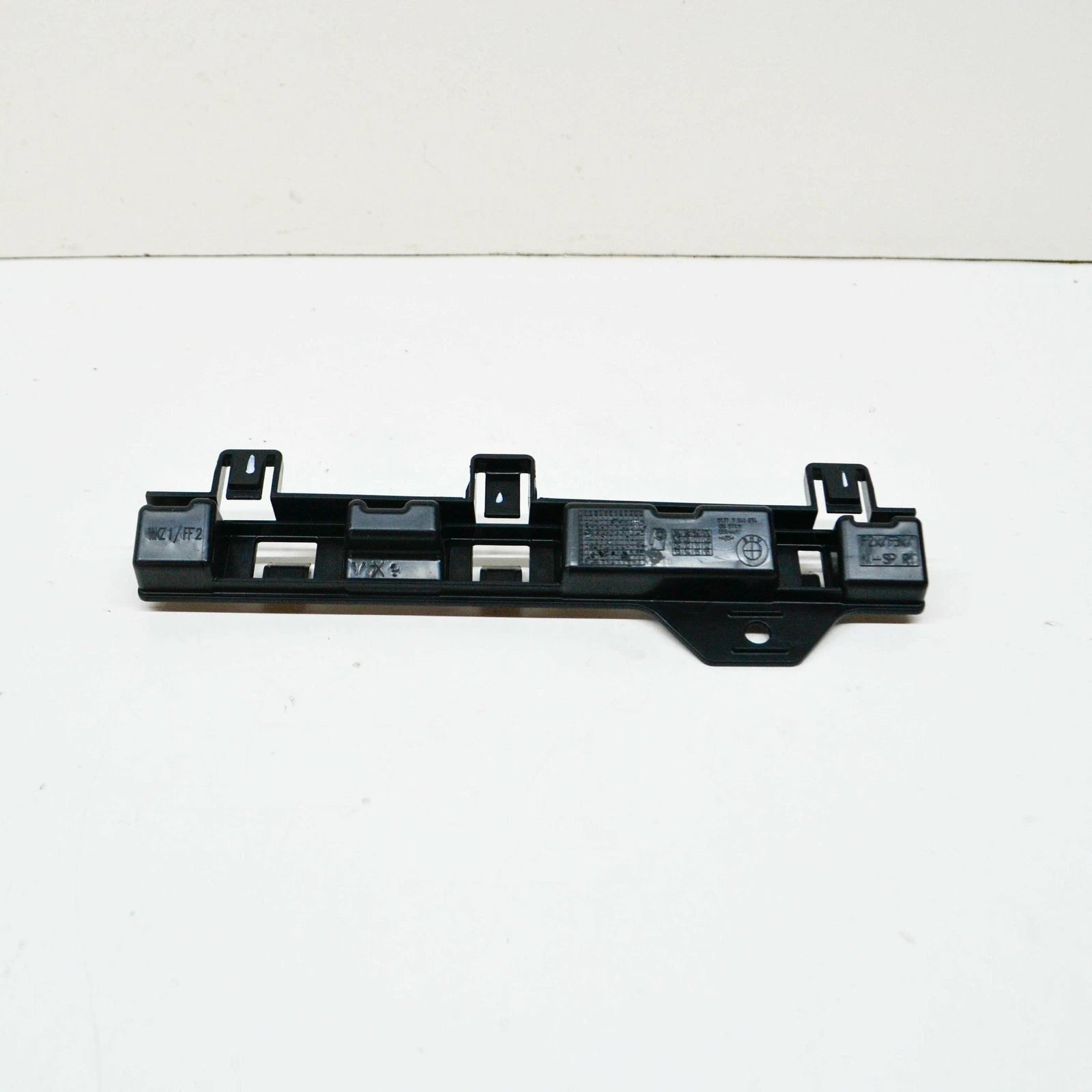 NEW BMW 3 F30 SUPPORTING LEDGE COVER DOOR SILL RIGHT 51777240874 ORIGINAL