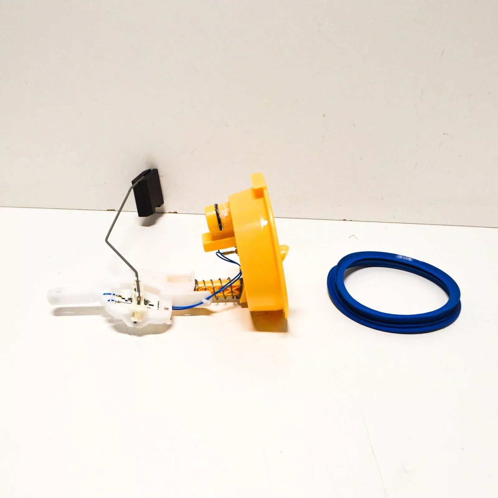 NEW BMW 3 E46 FUEL LEVEL SENDING UNIT 16116768788 2.5 PETROL ORIGINAL