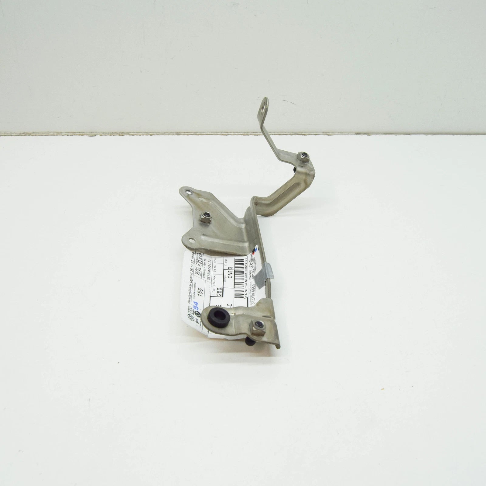 NEW VW TOUAREG 7P ENGINE COVER BRACKET 03H103777C ORIGINAL