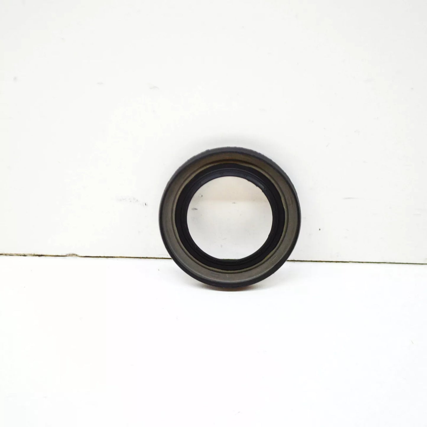 NEW MERCEDES-BENZ E W213 CRANKSHAFT OIL SEAL A0009971908 ORIGINAL