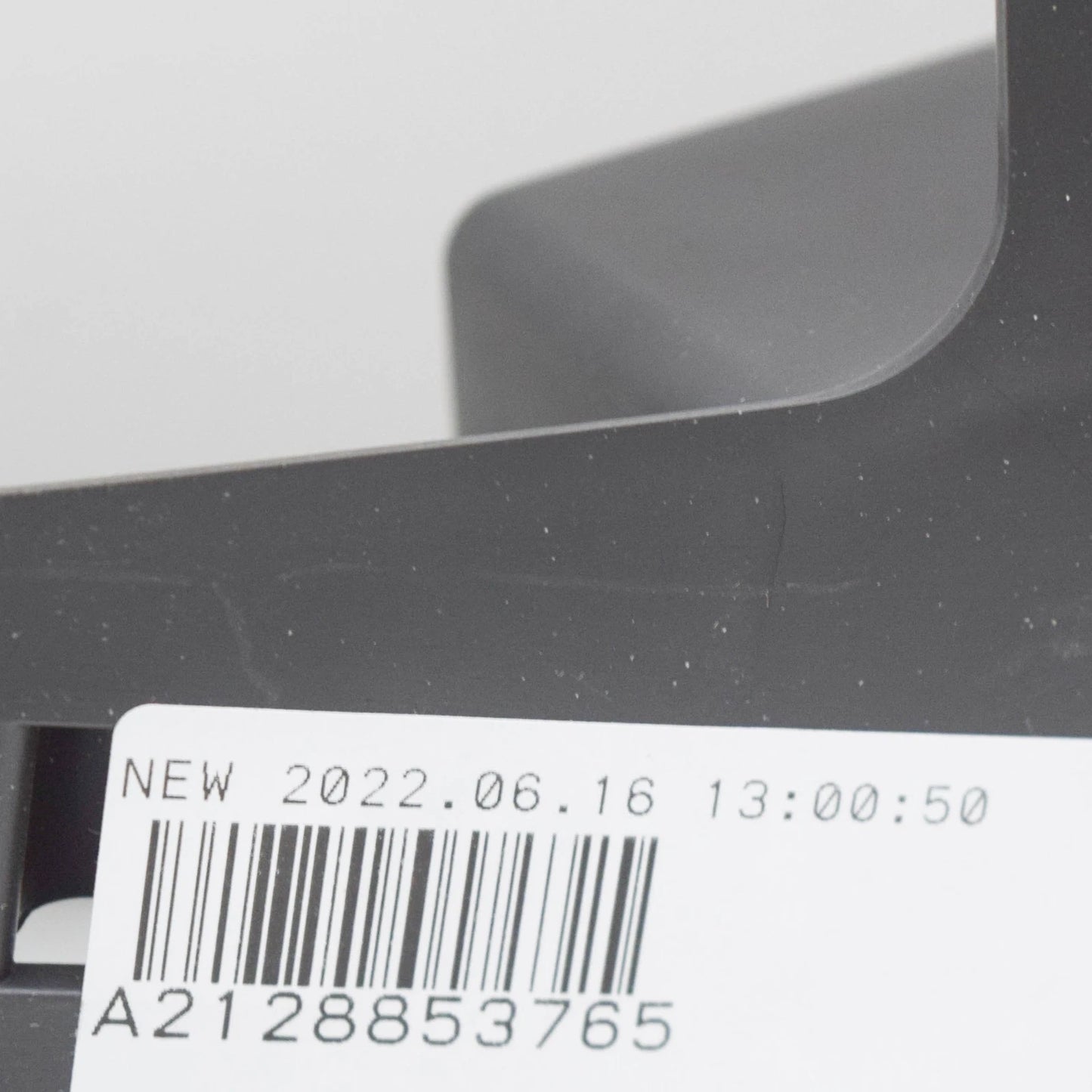 NEW MERCEDES-BENZ E-CLASS W212 FRONT BUMPER LEFT BRACKET A2128853765 ORIGINAL