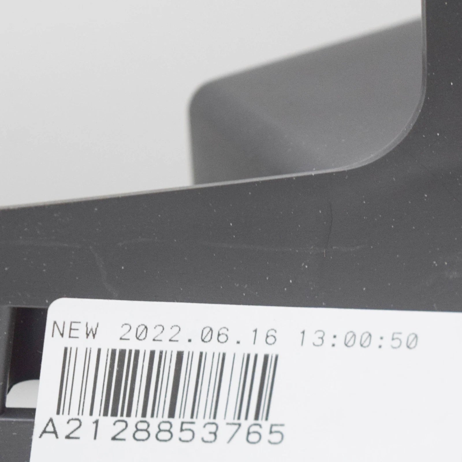 NEW MERCEDES-BENZ E-CLASS W212 FRONT BUMPER LEFT BRACKET A2128853765 ORIGINAL