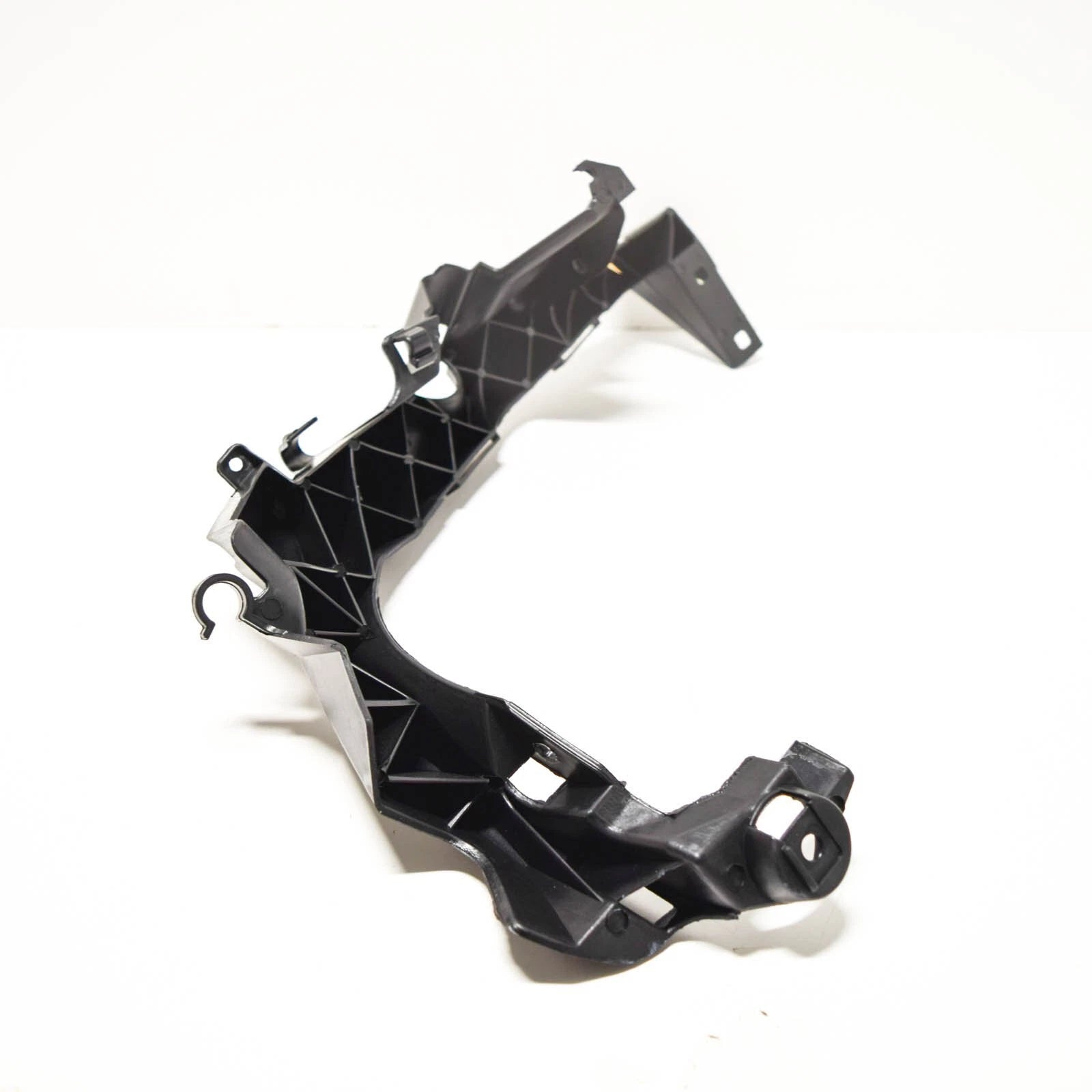 NEW BMW 3 E90 FRONT RIGHT HEADLIGHT BRACKET 51647116708 ORIGINAL