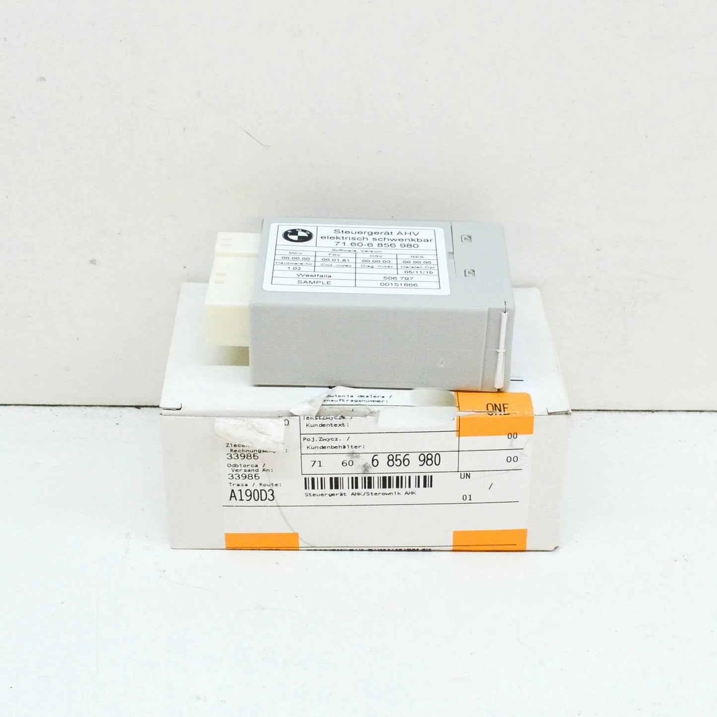 NEW BMW 3 F30 TRAILER HOOK CONTROL UNIT 71606856980 ORIGINAL