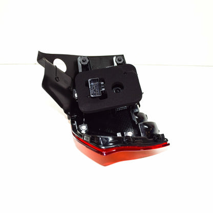 NEW VOLKSWAGEN PASSAT B8 REAR RIGHT TAILLIGHT LAMP 3G9945096D ORIGINAL