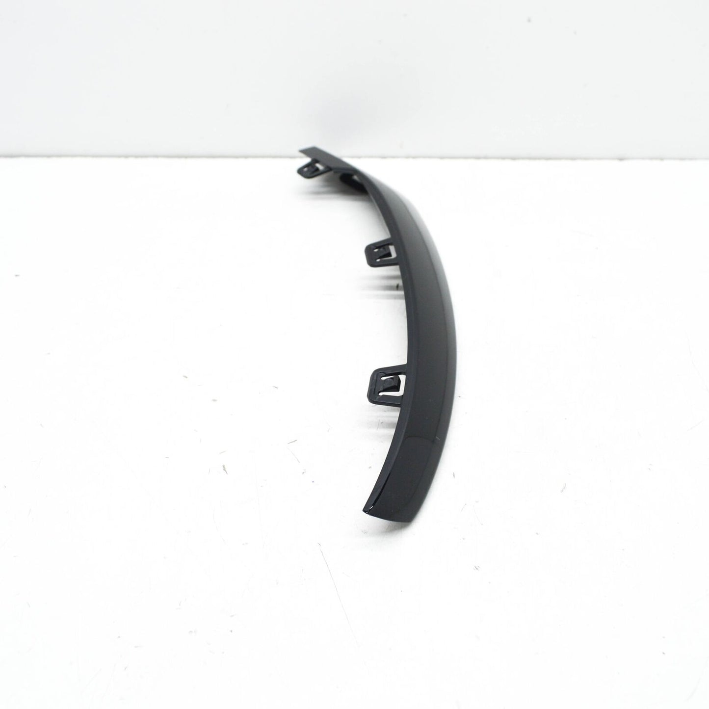 NEW MB GLC C253 FRONT RIGHT BUMPER LOWER MOULDING A2538855400 ORIGINAL