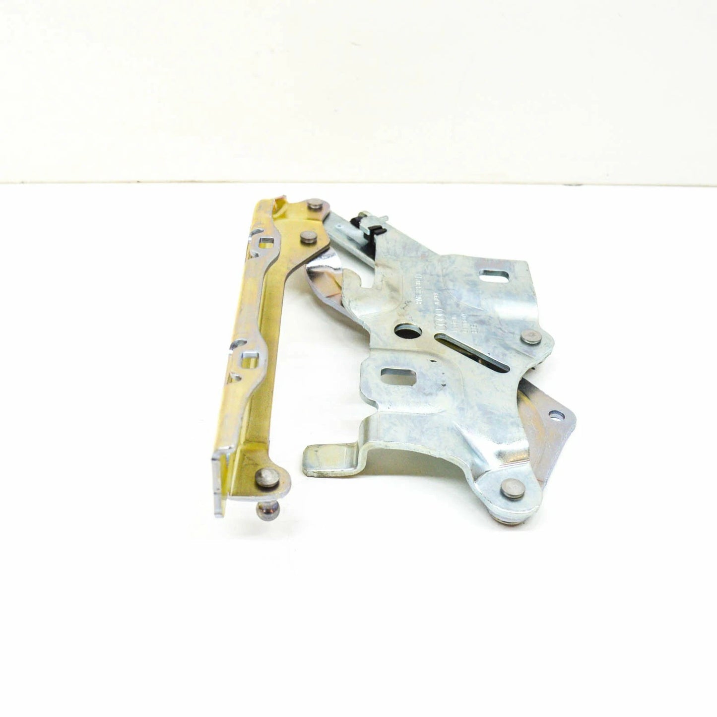 NEW AUDI A5 CONVERTIBLE 8W6 FRONT RIGHT BONNET HOOD HINGE 8W6823302D