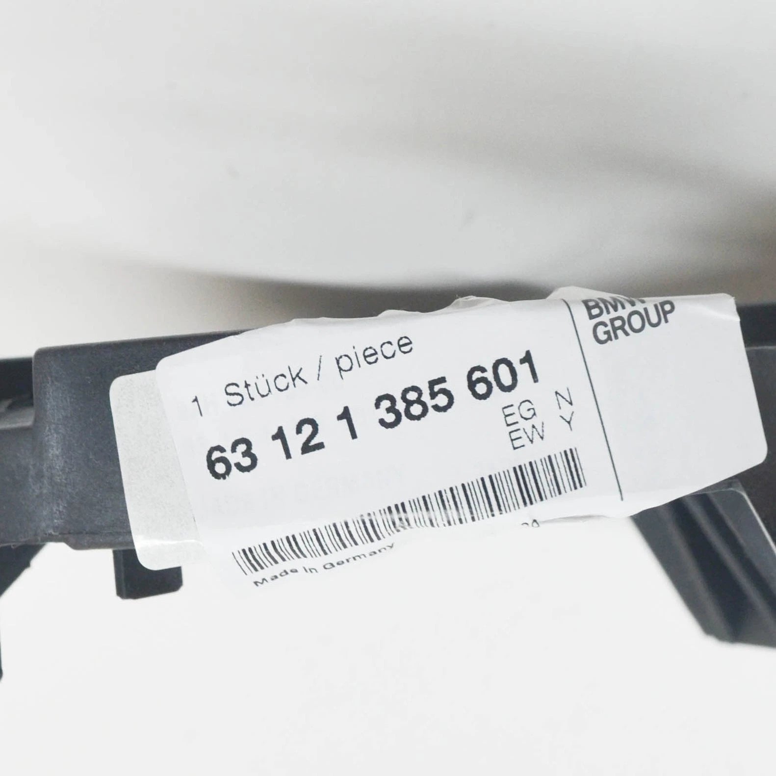 NEW BMW 3 E30 FRONT LEFT HEADLIGHT SUPPORTING FRAME 63121385601 1385601 ORIGINAL