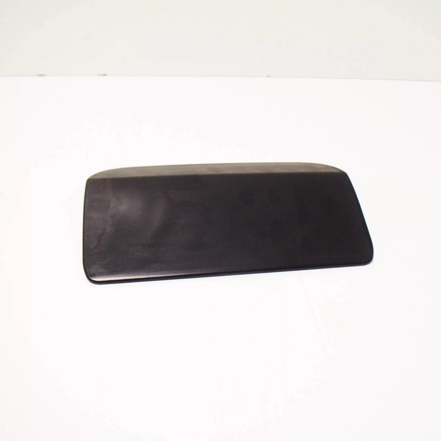 NEW MERCEDES BENZ CLS C218 FUEL TANK FLAP PANELING A2187570106 ORIGINAL
