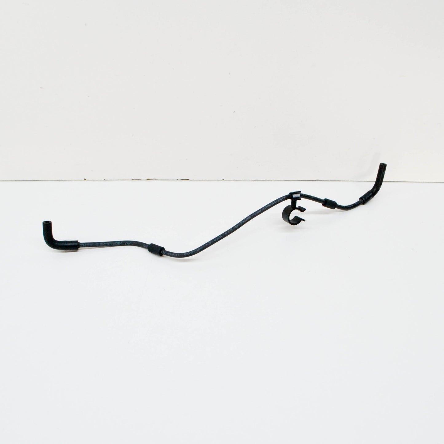 NEW MERCEDES-BENZ C W204 VACUUM PUMP LINE A2740705432 ORIGINAL