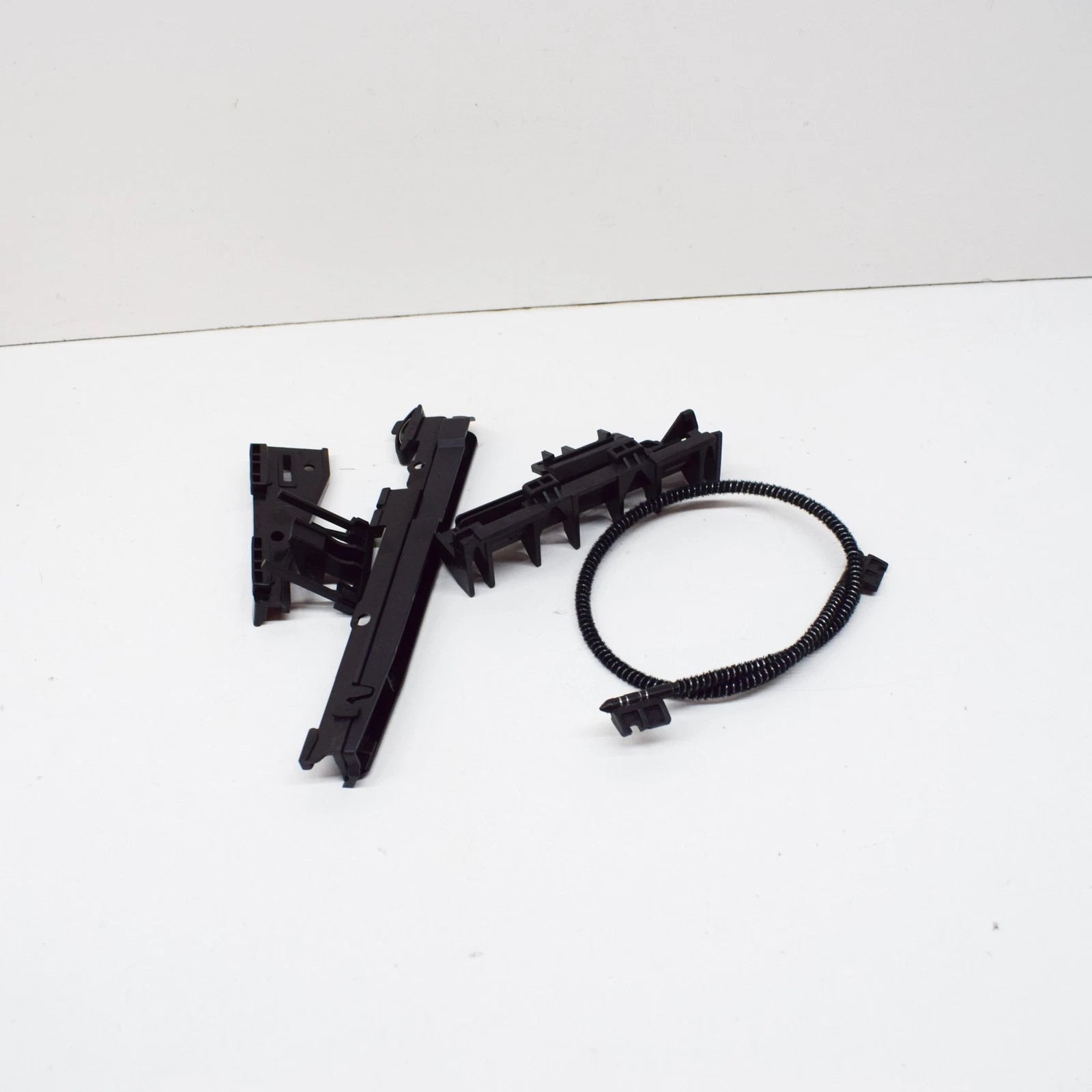 NEW BMW X5 E70 REAR GLASS COVER MECHANISM 54137240682 ORIGINAL