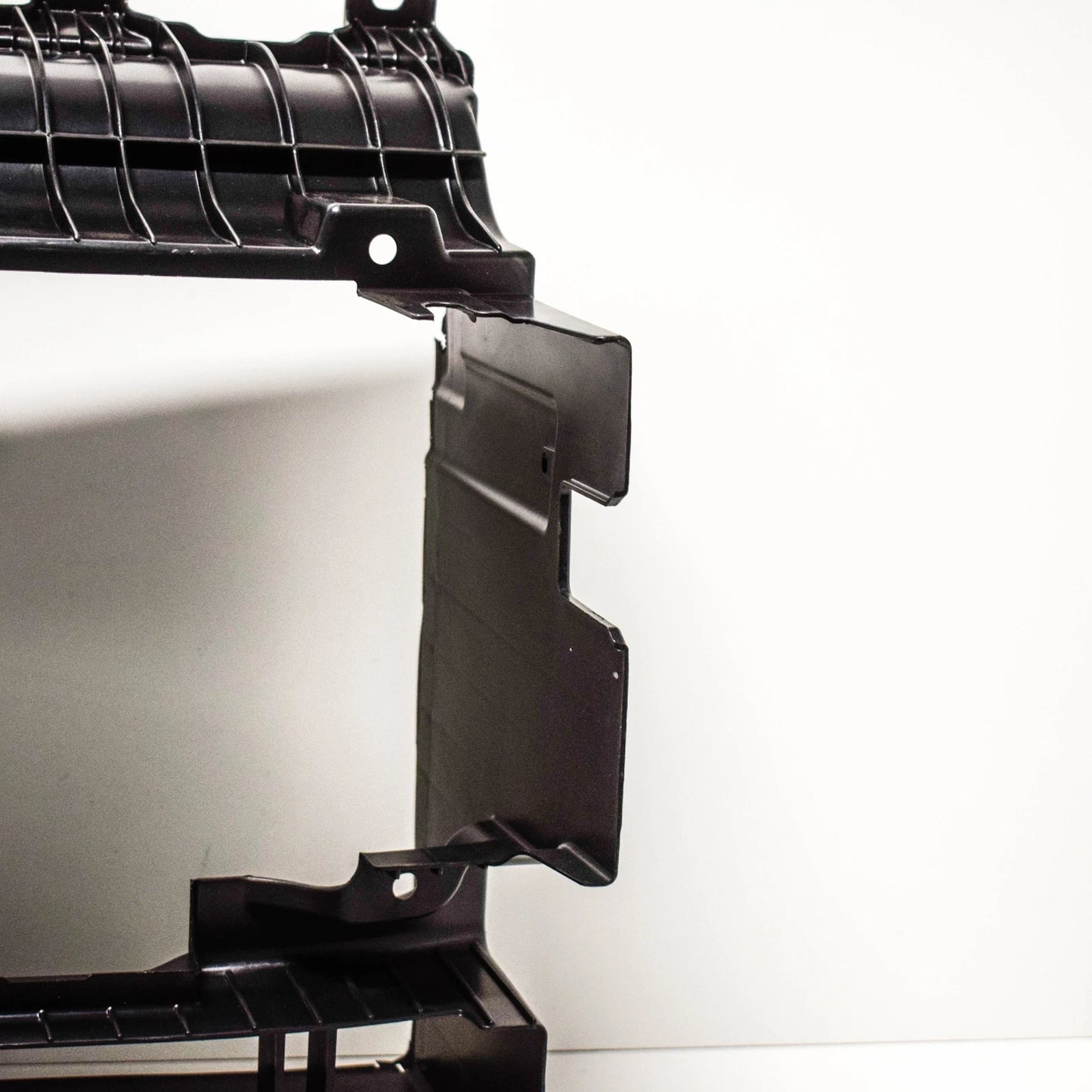 NEW MERCEDES BENZ SLS AMG C197 RADIATOR AIR DUCT A1975000516