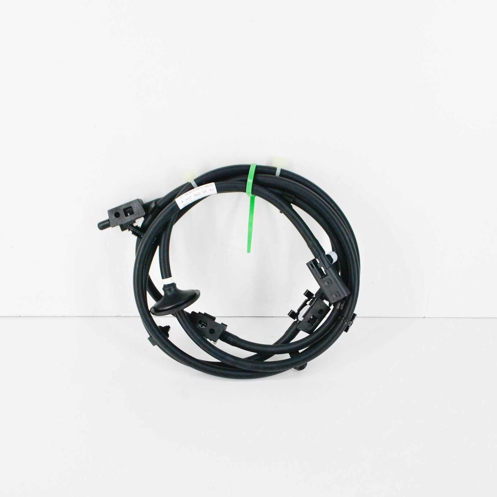 NEW MERCEDES-BENZ VITO W447 WINDSHIELD WIPER HOSE LINE A4478600592 ORIGINAL