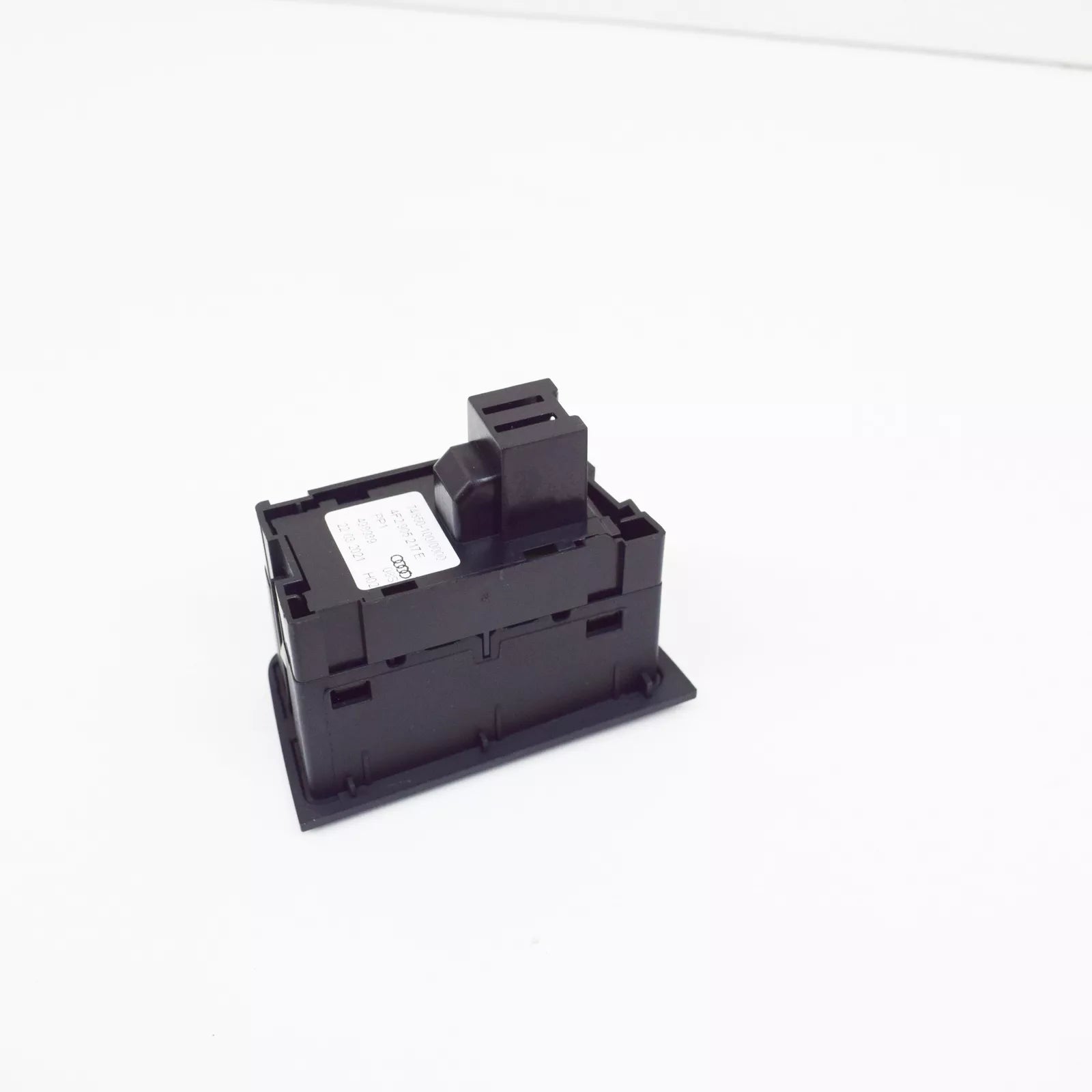 NEW AUDI A6 AVANT C6 IGNITION BUTTON START/STOP RHD 4F2905217EVUV