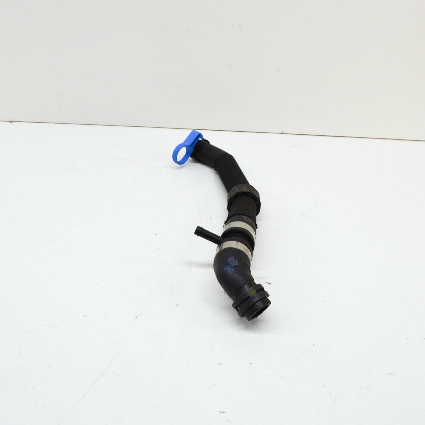 NEW MERCEDES-BENZ E W213 ENGINE COOLING WATER PIPE A2138309904 ORIGINAL