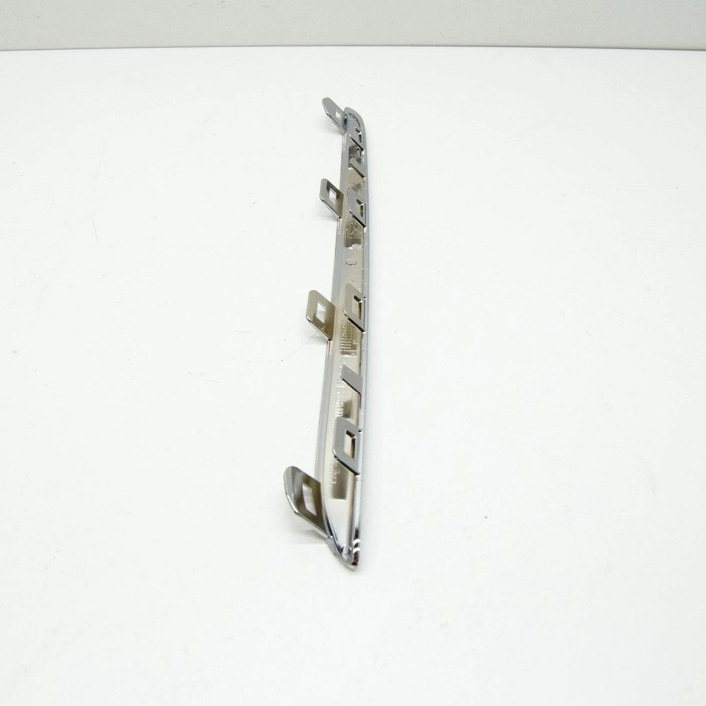 NEW MERCEDES-BENZ E W213 RADIATOR GRILLE RIGHT TRIM MOLDING A2388881000 ORIGINAL