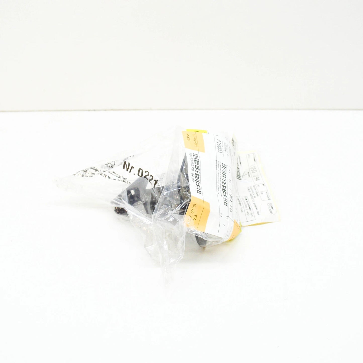 NEW BMW 5 E39 CENTRE BACKREST BEARING BRACKET 41127050794 7050794 ORIGINAL