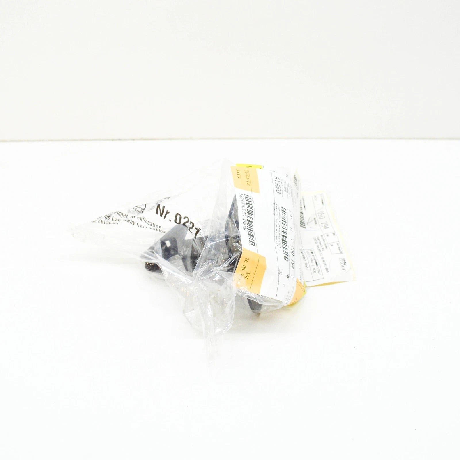 NEW BMW 5 E39 CENTRE BACKREST BEARING BRACKET 41127050794 7050794 ORIGINAL