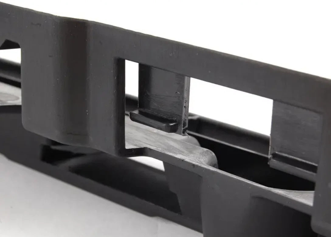 NEW BMW 3 E46 REAR BUMPER MOUNTING GUIDE BAR 51127065477 7065477 ORIGINAL