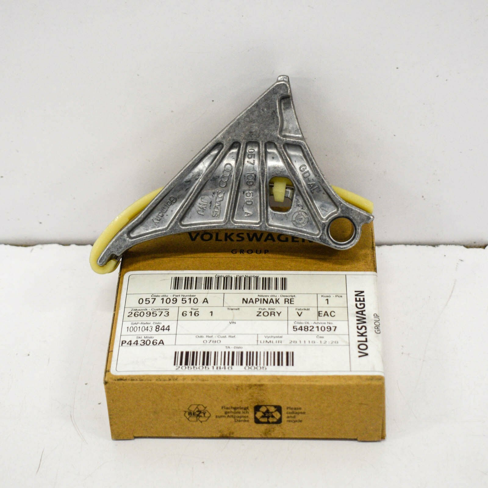 NEW AUDI A4 B8 LEFT CHAIN TENSIONER 057109510A ORIGINAL