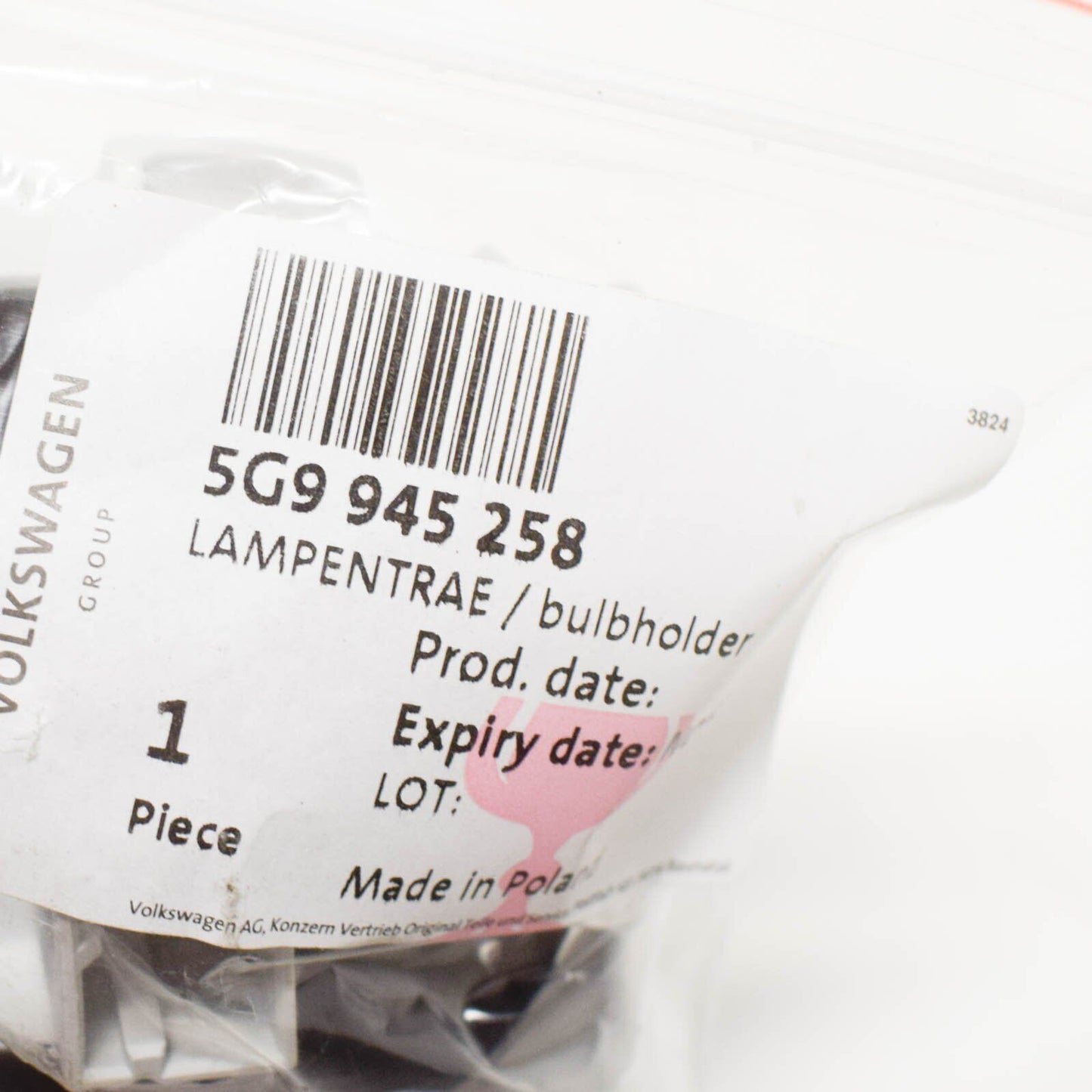 NEW VOLKSWAGEN GOLF MK7 REAR RIGHT OUTER BULB CARRIER 5G9945258A ORIGINAL