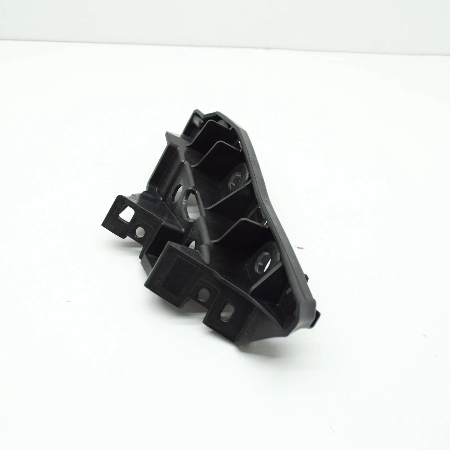 NEW AUDI Q7 4M FRONT RIGHT BUMPER BRACKET 4M0807284D ORIGINAL