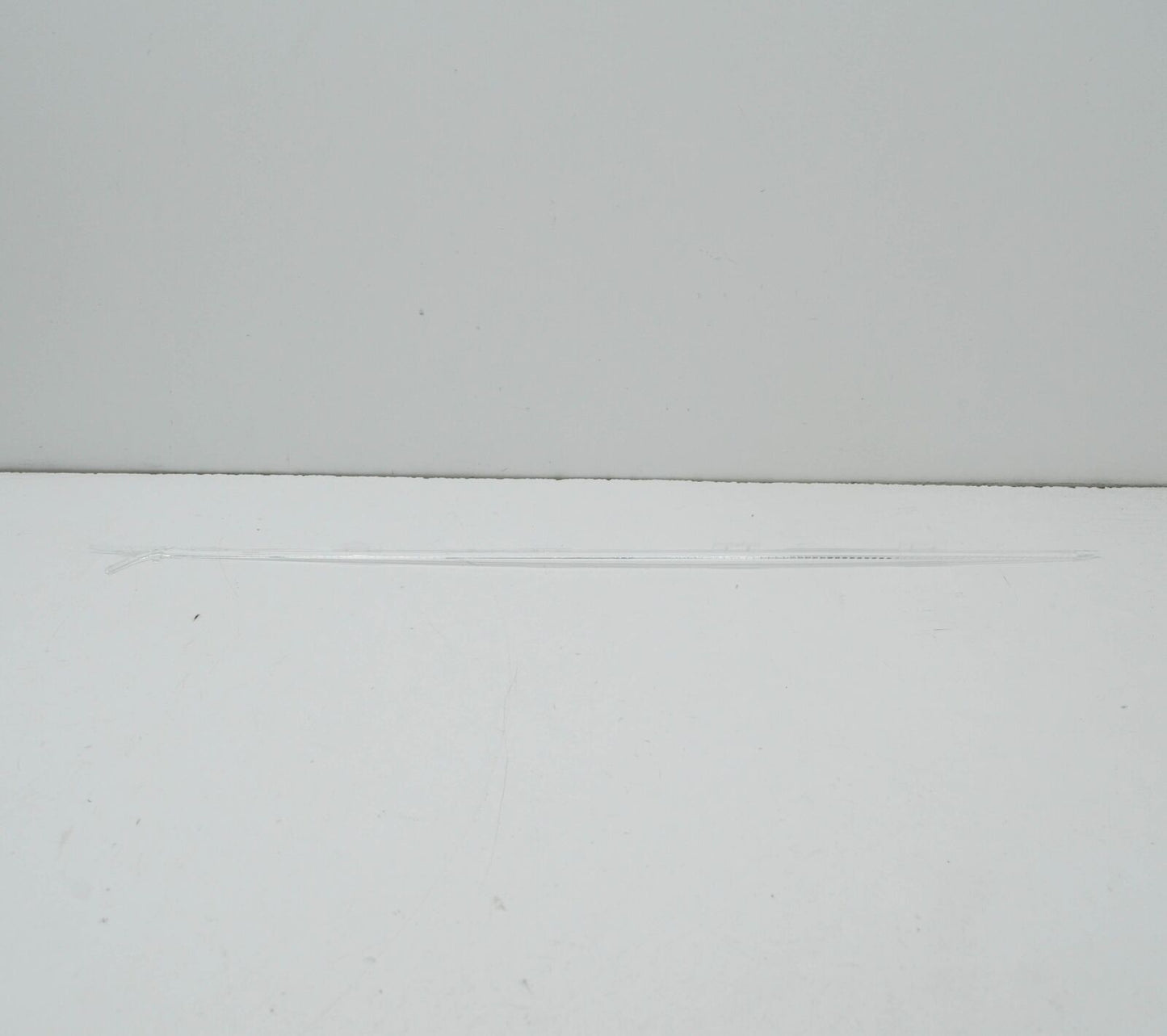 NEW MERCEDES-BENZ E-CLASS T-MODEL S212 REAR LEFT LIGHT GUIDE A2128250110