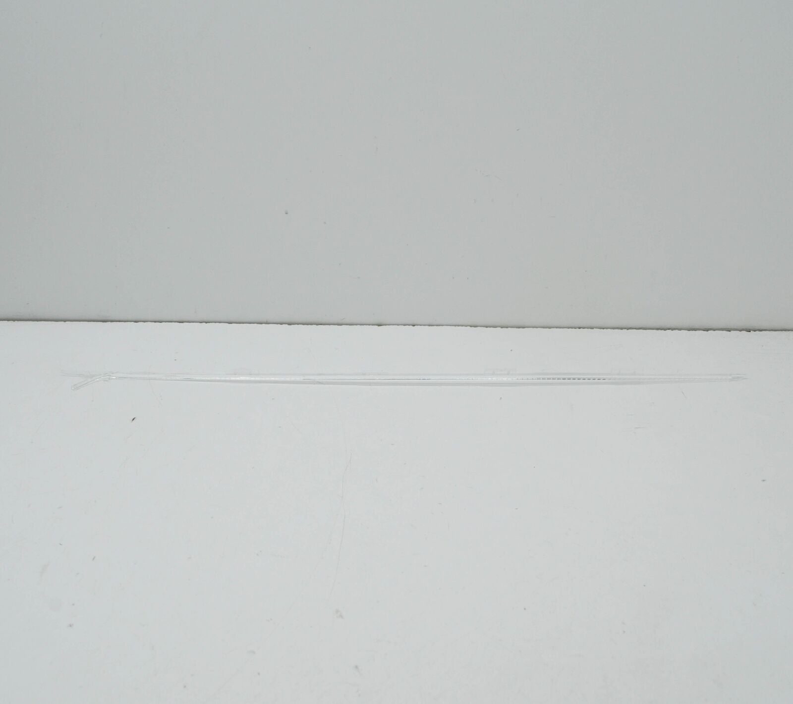 NEW MERCEDES-BENZ E-CLASS T-MODEL S212 REAR LEFT LIGHT GUIDE A2128250110