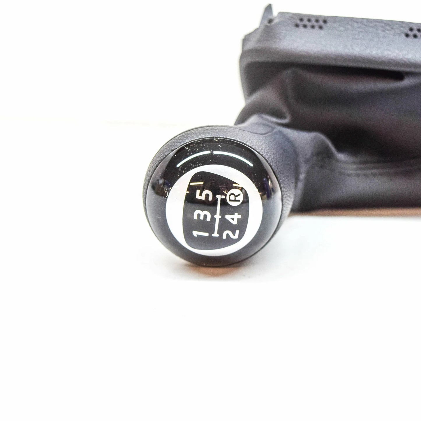 NEW VOLKSWAGEN UP GEAR SHIFT KNOB WITH BOOT 1S0711113JIRG