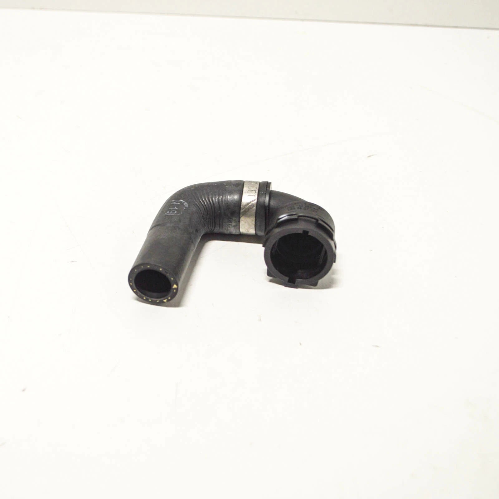 NEW AUDI Q5 8R COOLANT WATER PIPE HOSE 8R0122109A ORIGINAL