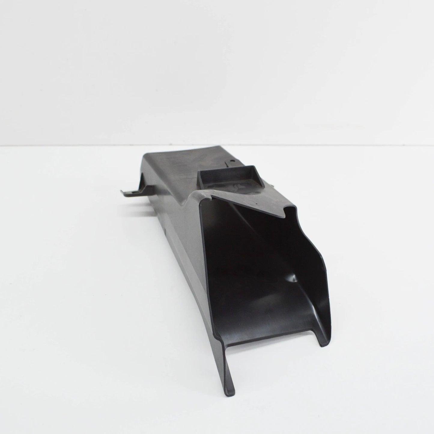 NEW BMW 5 GT F07 LEFT BRAKE AIR DUCT M SPORT 51748049675 8049675 2015 ORIGINAL