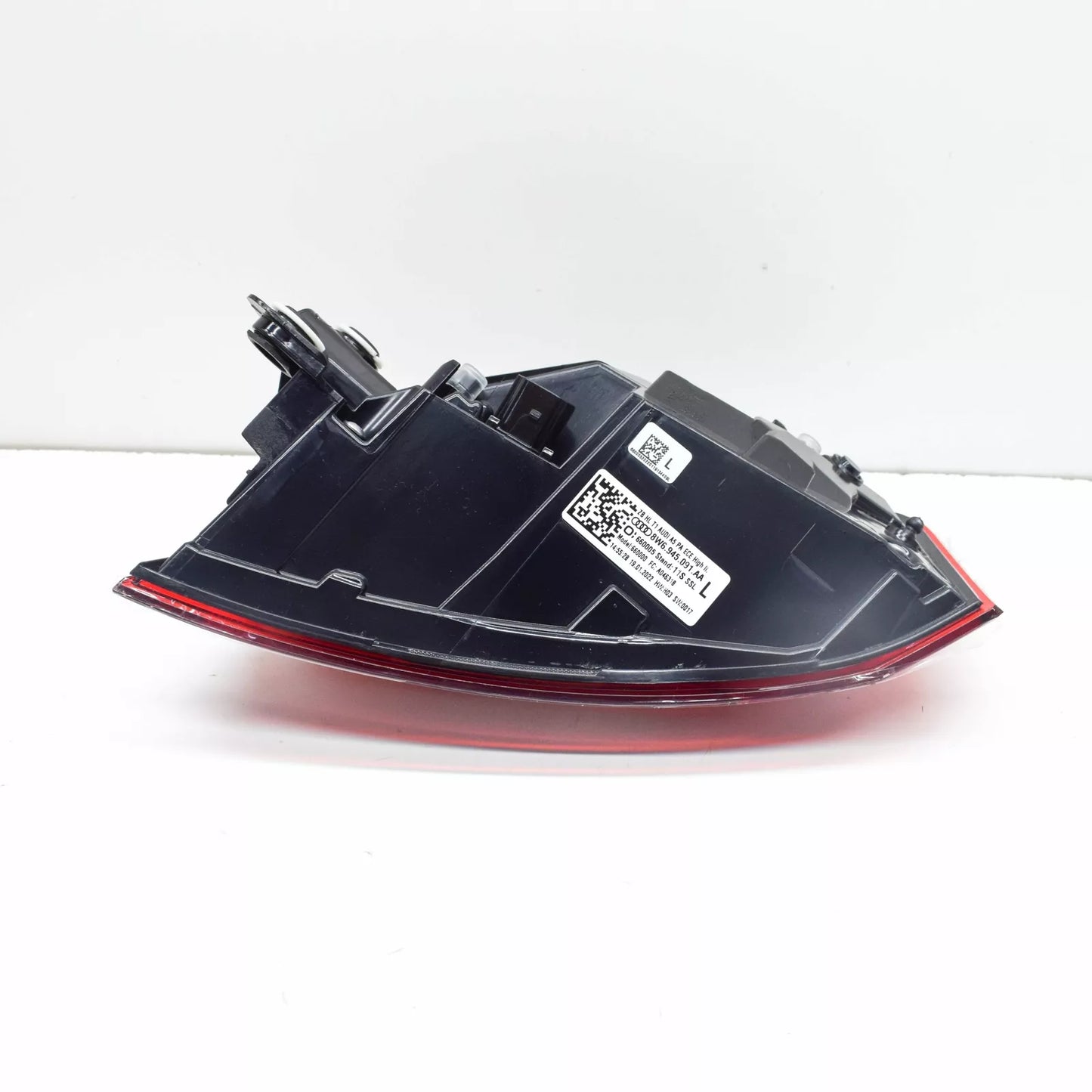 NEW AUDI A5 8W6 REAR LEFT OUTER LED TAILLIGHT 8W6945091AA ORIGINAL