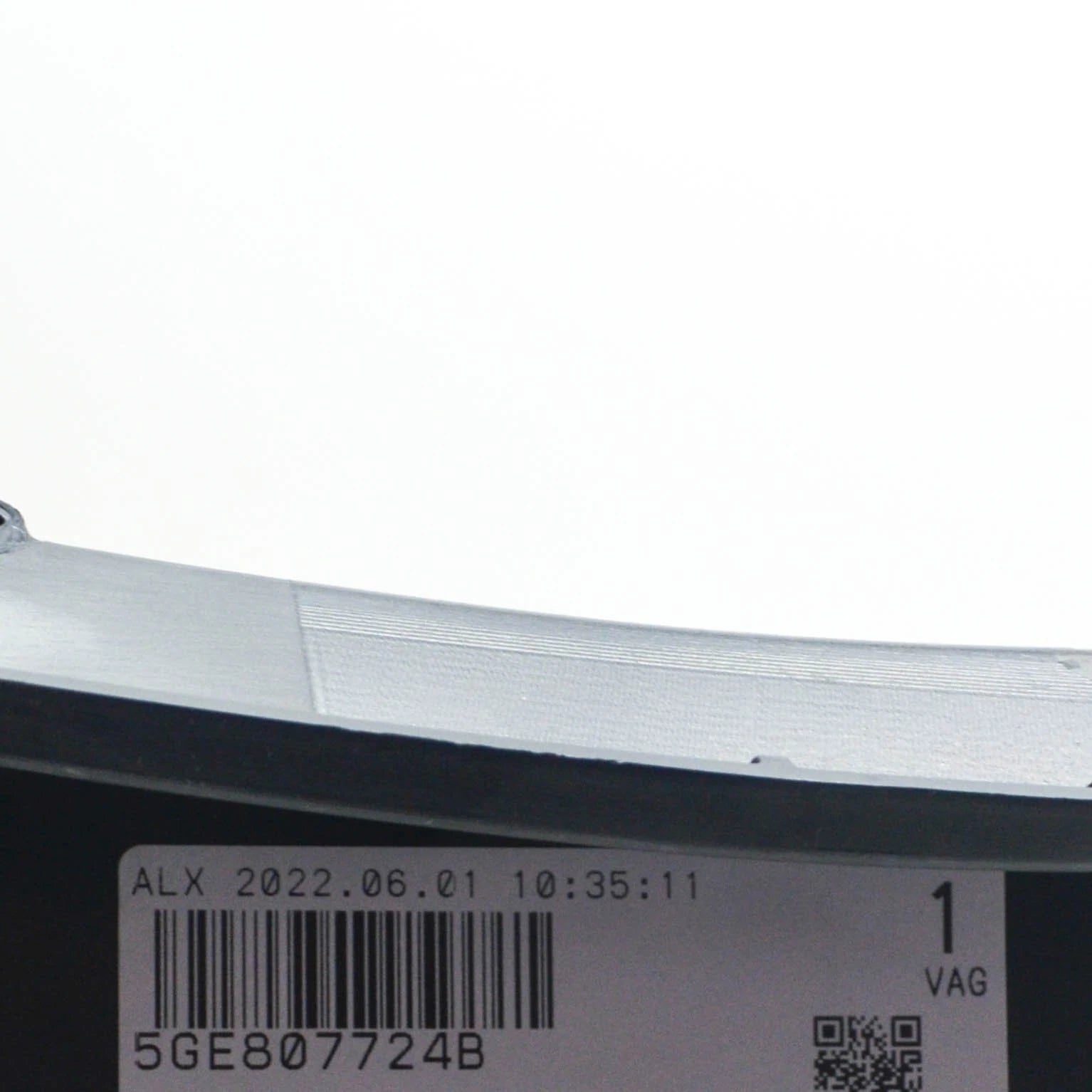 NEW VOLKSWAGEN GOLF MK7 5G FRONT RIGHT BUMPER BRACKET 5GE807724B