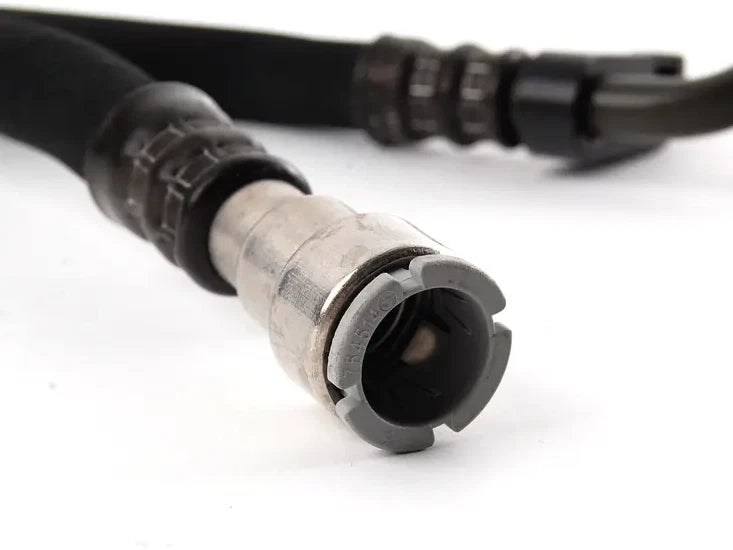 NEW BMW 3 E46 OIL COOLER HOSE PIPE INLET 17227577622 7577622 ORIGINAL