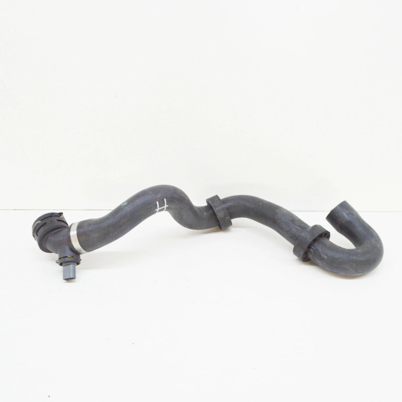 NEW AUDI Q7 4L UPPER RADIATOR HOSE 7L6122051AA