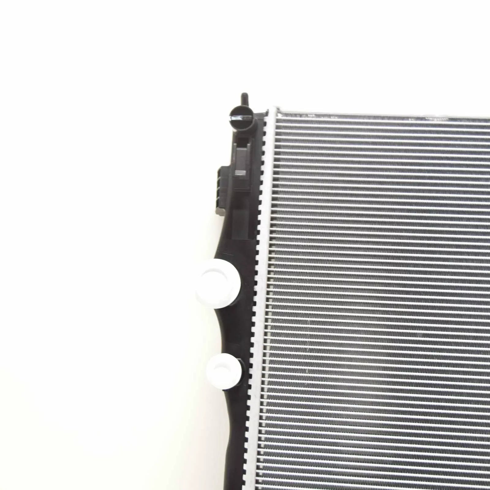 NEW MERCEDES-BENZ A-CLASS W177 ENGINE COOLING RADIATOR A2475000203 ORIGINAL