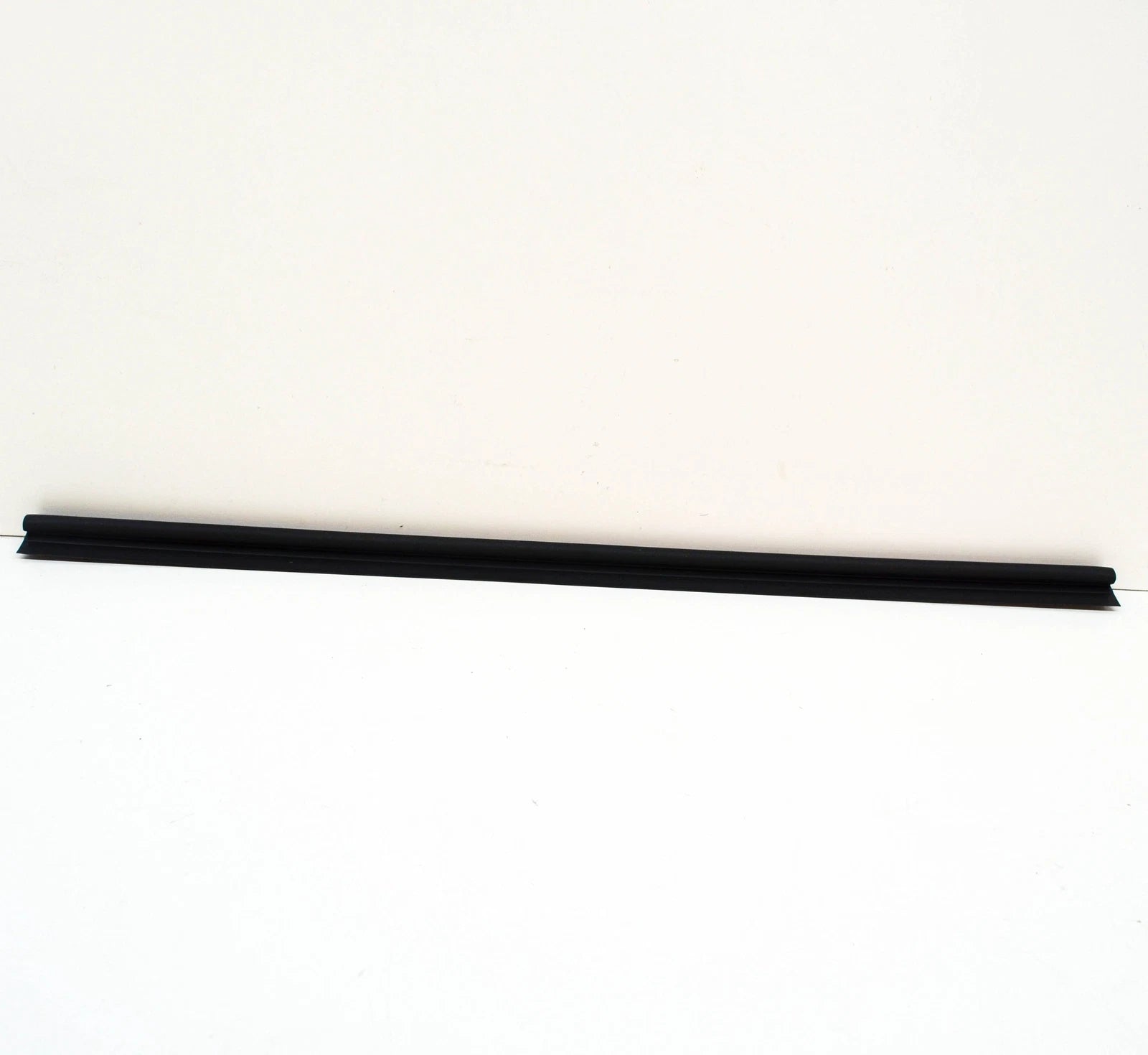 NEW BMW 2 F45 RADIATOR UPPER SEAL BRACKET 17118600126 8600126 2015 ORIGINAL