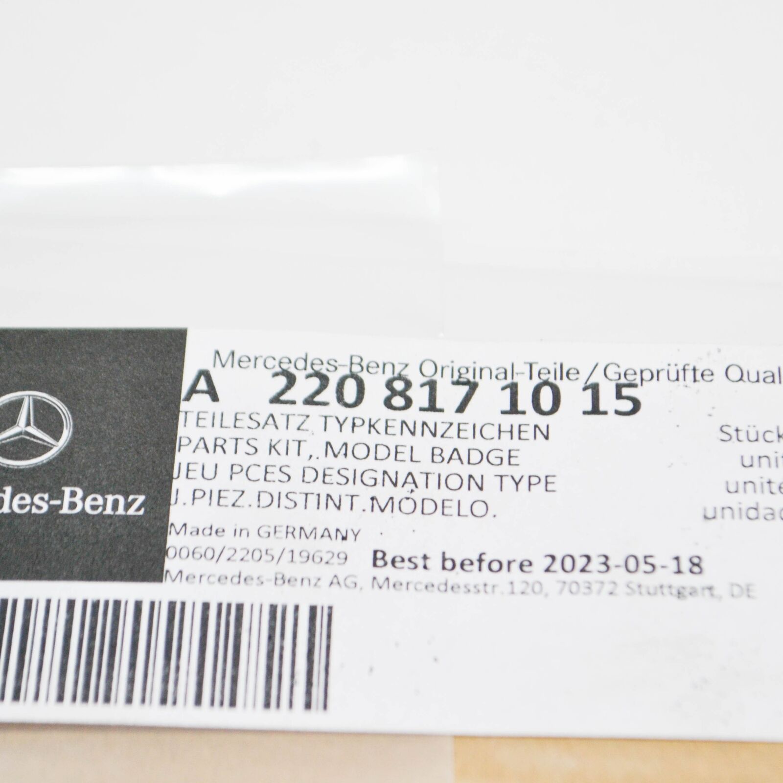 NEW MERCEDES-BENZ ML W166 REAR PANEL DOOR EMBLEM BADGE A2208171015 ORIGINAL