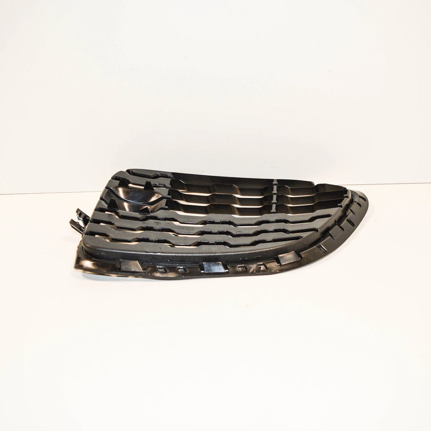 NEW BMW X3 F25 FRONT BUMPER RIGHT OPEN M GRILLE 51118056938 2015 ORIGINAL