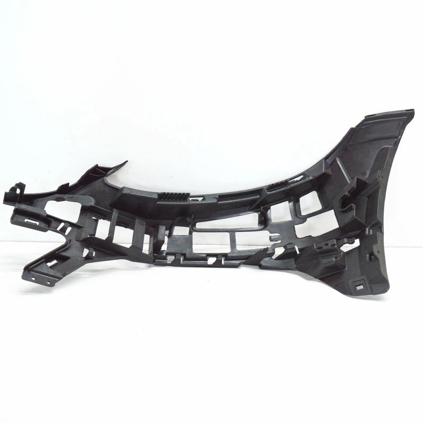 NEW MERCEDES-BENZ C-CLASS W205 FRONT BUMPER RIGHT BRACKET A2058850665