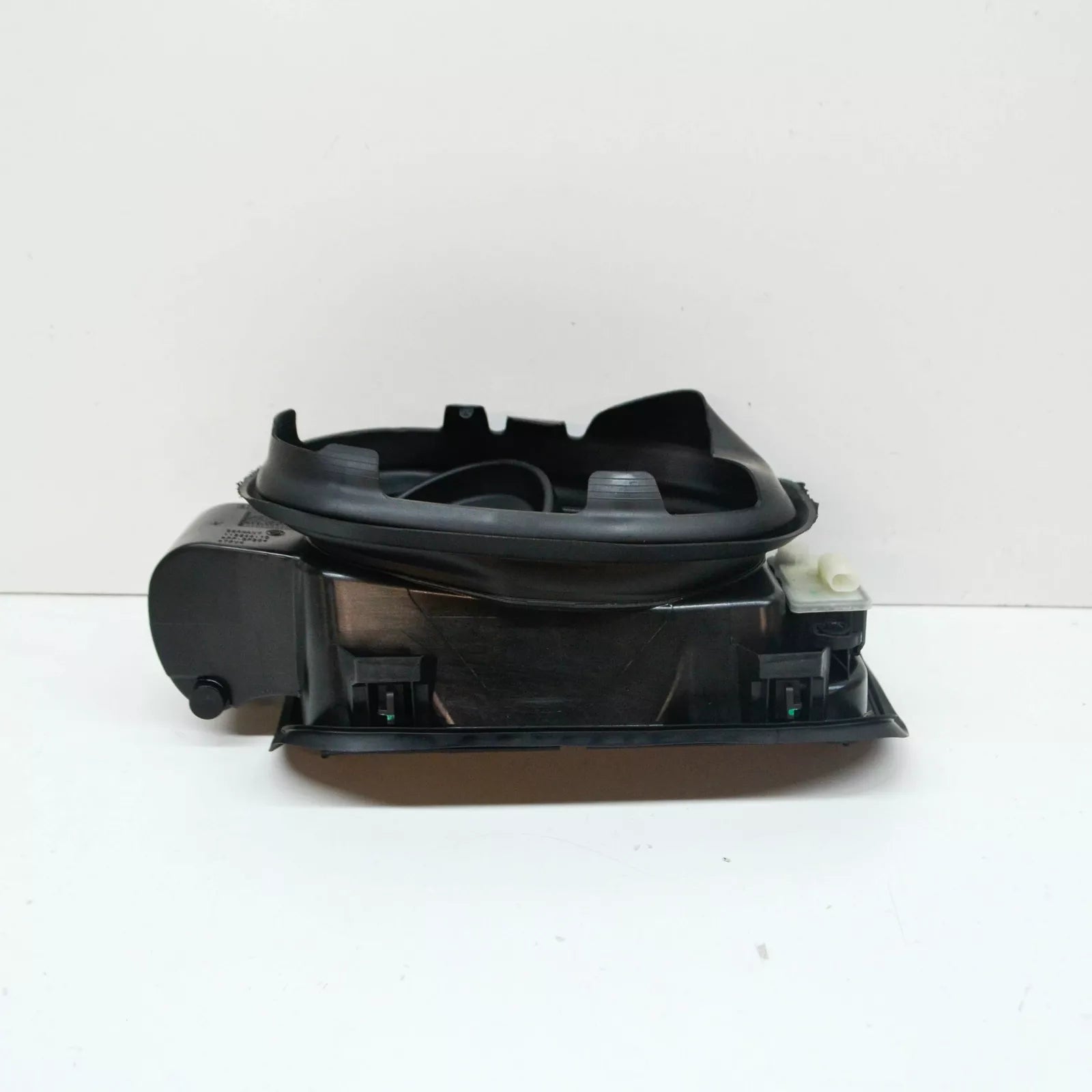 NEW BMW 5 G30 FILL-IN FLAP COVER POT 51177387939 7387939 ORIGINAL