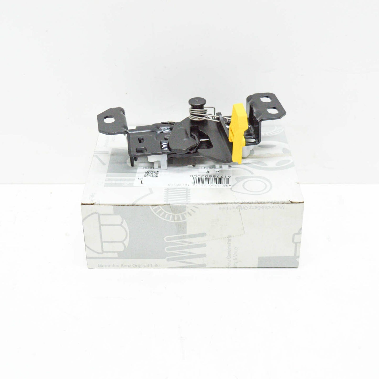 NEW MB A W177 FRONT BONNET HOOD LID LOCK LOWER PART A1778803000 ORIGINAL