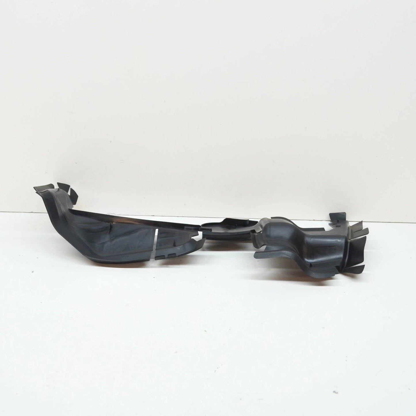 NEW AUDI Q5 FY 80A RIGHT RADIATOR AIR GUIDE 80A121674BE ORIGINAL