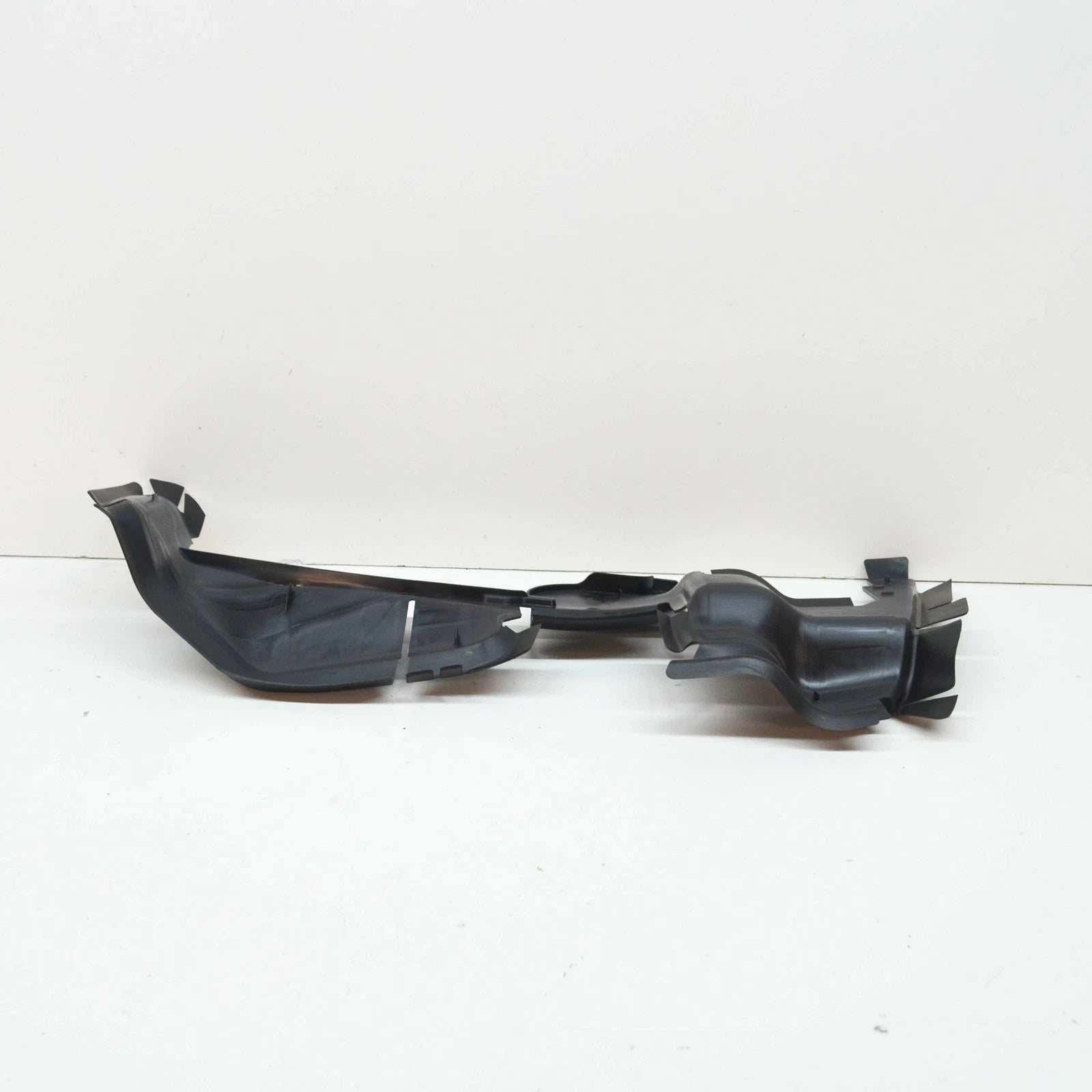 NEW AUDI Q5 FY 80A RIGHT RADIATOR AIR GUIDE 80A121674BE ORIGINAL